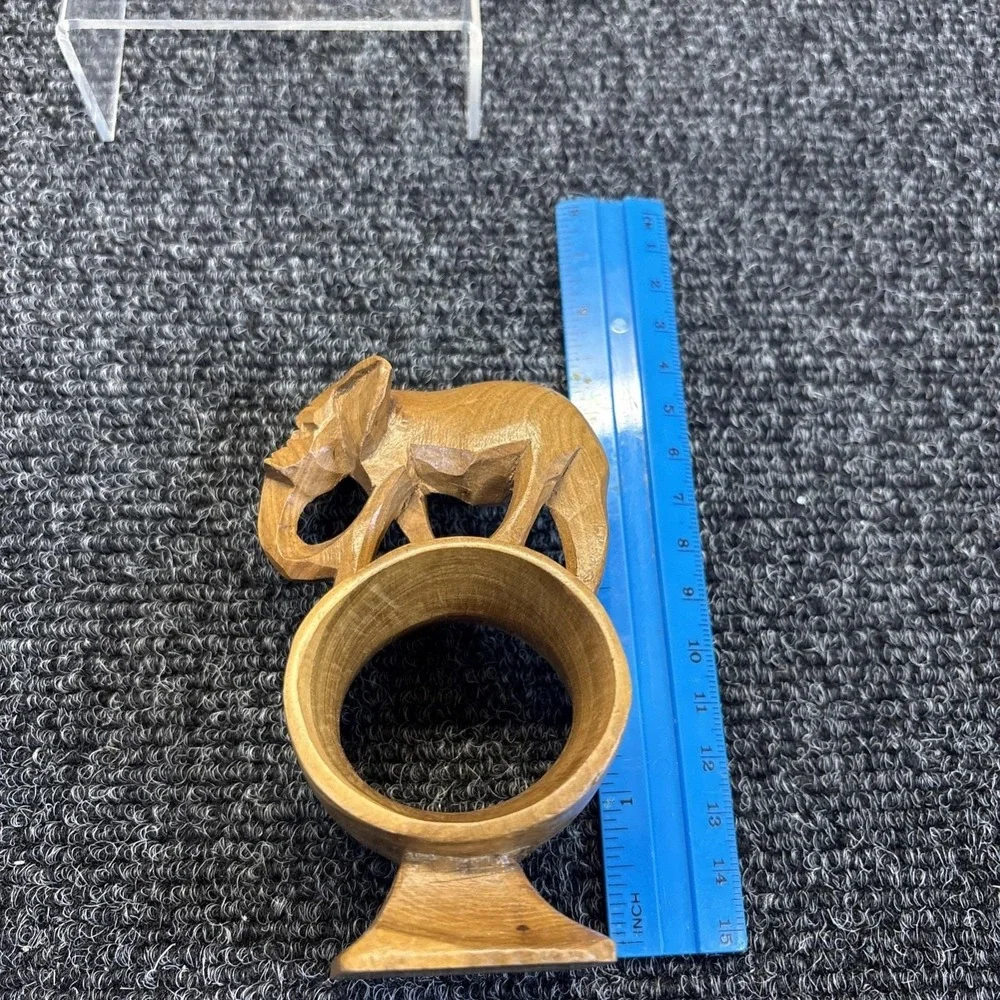 Vtg~Set of 6~Wooden Handcarved Safari Animal Napkin Rings~Handcarved in Kenya